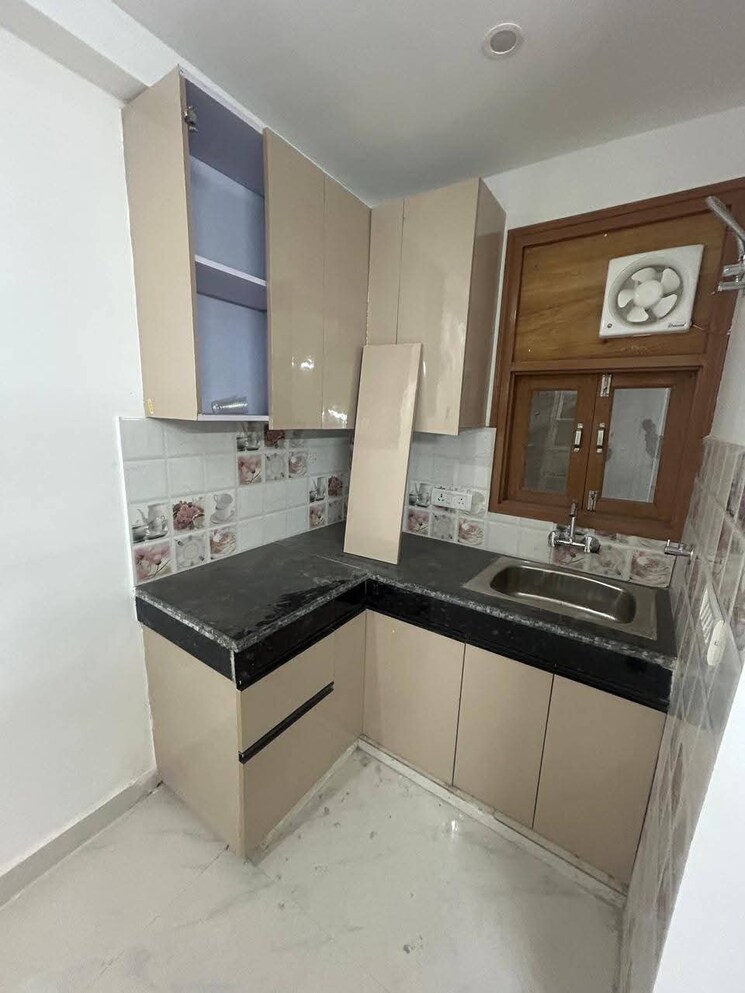 Kitchen, saket 2 Bedroom 900 Sq.Ft. Builder Floor In Saket Delhi 9041498