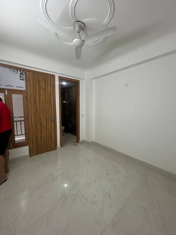 Room in 2 BHK Builder Floor at Saket – for Rent