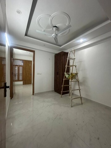 Room in 2 BHK Builder Floor at Saket – for Rent