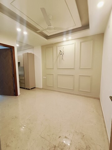 Room in 2 BHK Builder Floor at Saket – for Rent