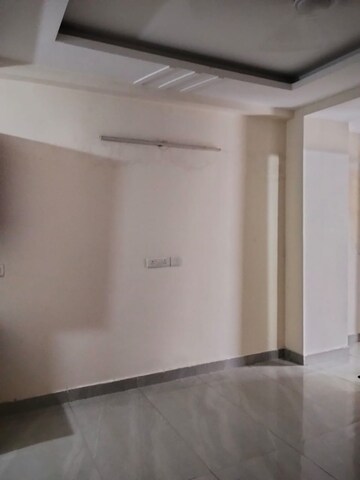 Building Lobby in 1 BHK Builder Floor at Paryavaran Complex – for Rent