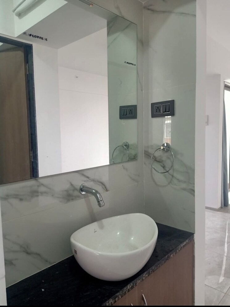 Bathroom, border-roads-chs-phase-1 2 Bedroom 800 Sq.Ft. Apartment In Dhanori Pune 9041523