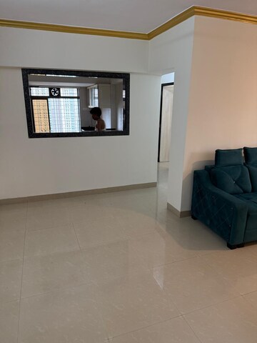 Room in 3 BHK Apartment at Prarthna Heights, Parel – for Rent