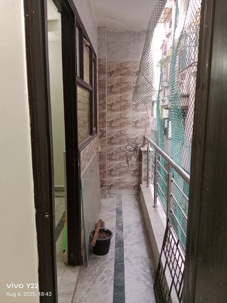 undefined, laxmi nagar 3 Bedroom 850 Sq.Ft. Builder Floor In Laxmi Nagar Delhi 9041558