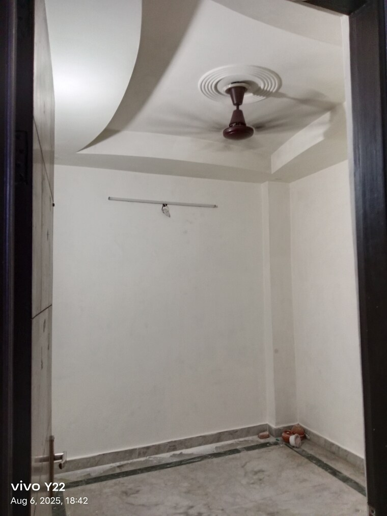 Bathroom, laxmi nagar 3 Bedroom 850 Sq.Ft. Builder Floor In Laxmi Nagar Delhi 9041558
