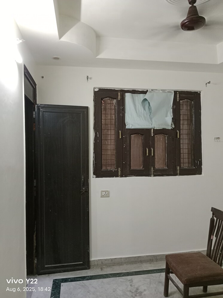 undefined, laxmi nagar 3 Bedroom 850 Sq.Ft. Builder Floor In Laxmi Nagar Delhi 9041558