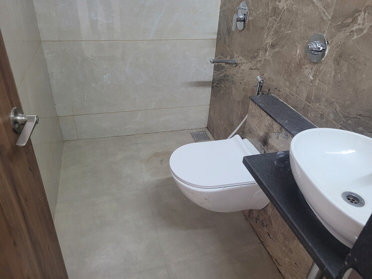 Attached Bathroom, d-and-t-mountain-view-chs 2 Bedroom 931 Sq.Ft. Apartment In Senapati Bapat Road Pune 9041566