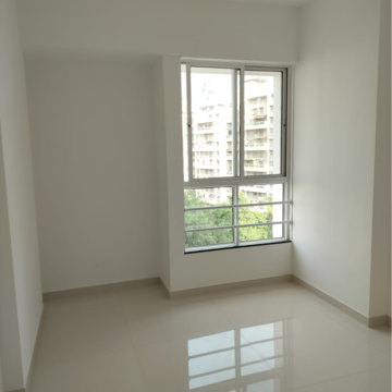Room in 2 BHK Apartment at Vishrantwadi – for Rent