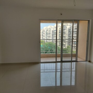Room in 2 BHK Apartment at Vishrantwadi – for Rent