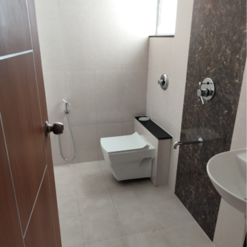 Bathroom in 2 BHK Apartment at Vishrantwadi – for Rent