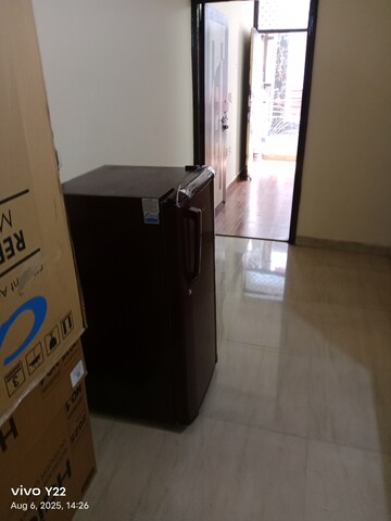 Team Area in 2 BHK Builder Floor at Laxmi Nagar – for Rent