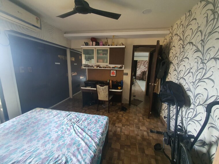  Parking, madhuban-apartment-vishnu-nagar 2 Bedroom 850 Sq.Ft. Apartment In Vishnu Nagar Thane 9041583