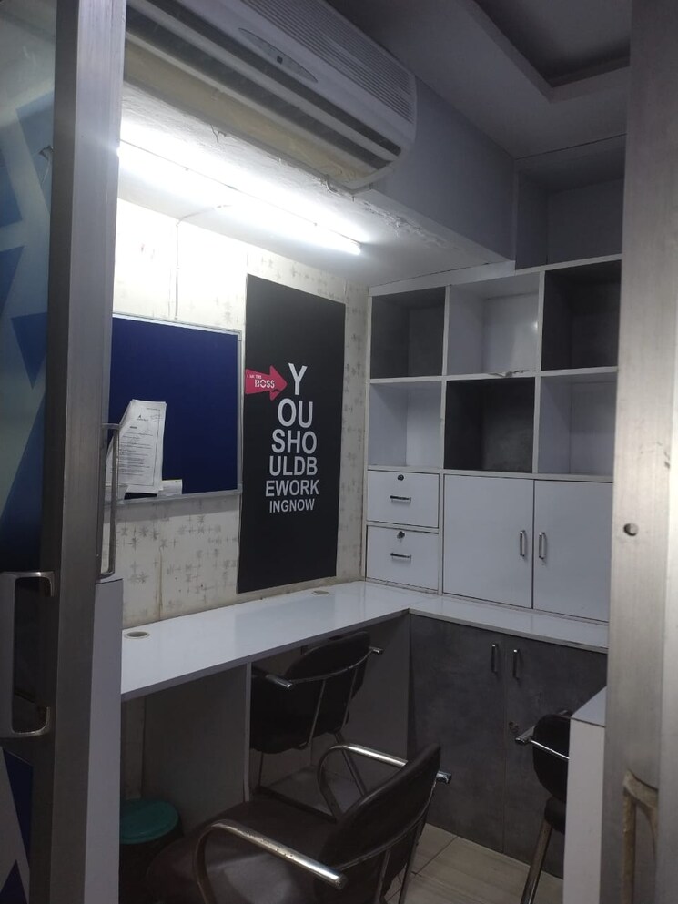 Kitchen, hazratganj Commercial Office Space 800 Sq.Ft. In Hazratganj Lucknow 9041597