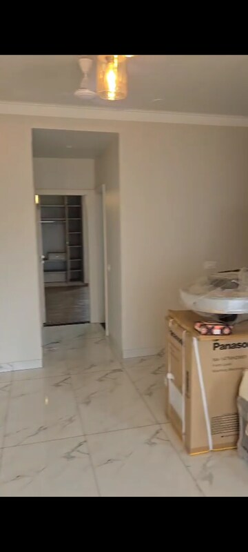 Bathroom in 2.5 BHK Builder Floor at Central Park Flower Valley Aqua Front Towers, Sohna Sector 33 – for Rent