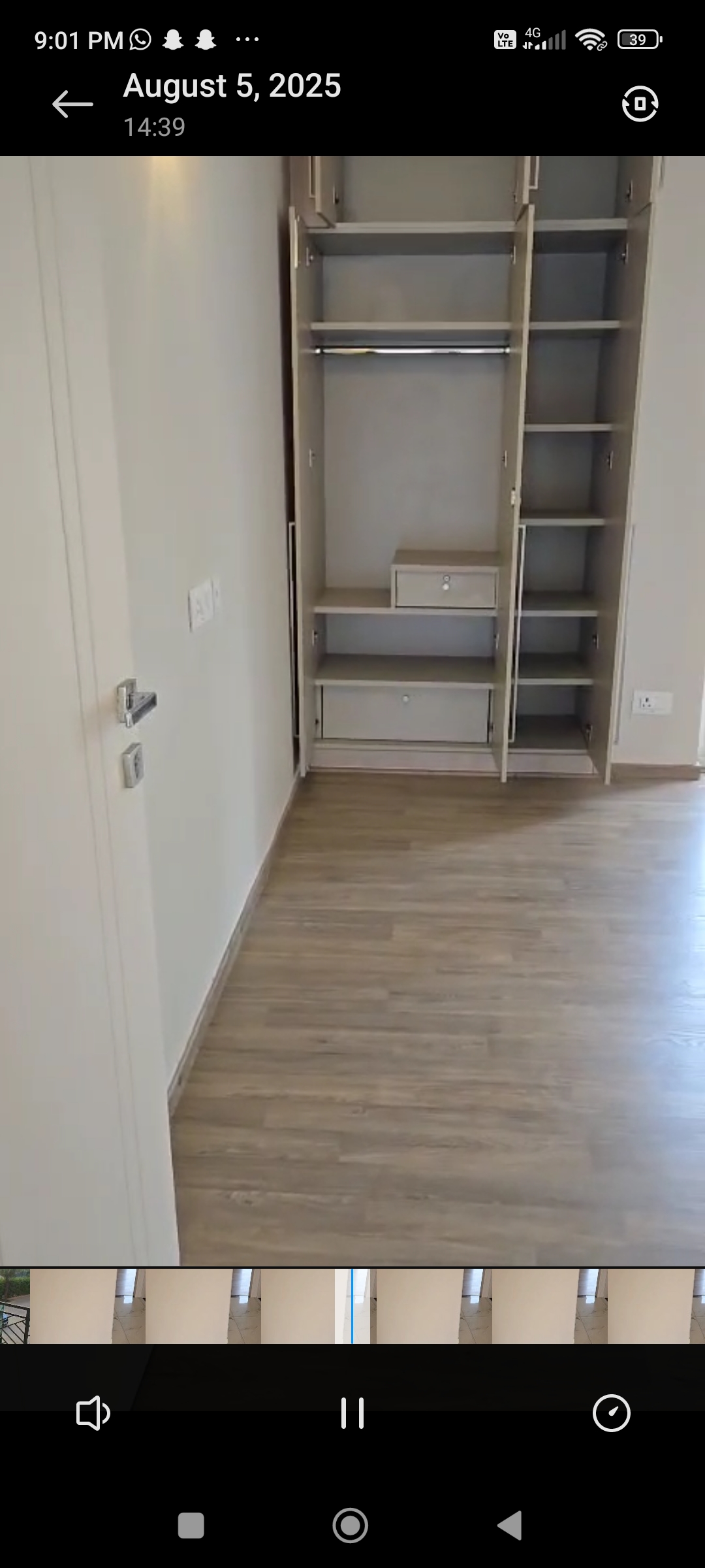 2.5 BHK + Study Room Builder Floor For Rent in Central Park Flower Valley Aqua Front Towers