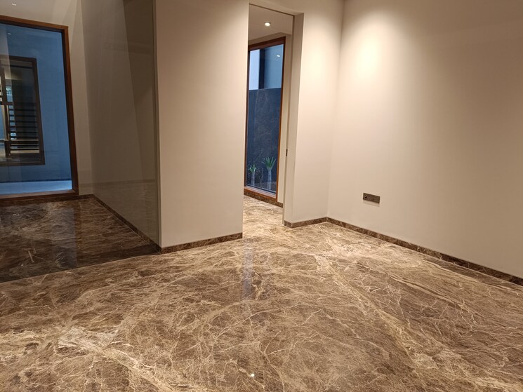 Room, regency-liqury 4 Bedroom 4400 Sq.Ft. Apartment In Lavelle Road Bangalore 9041663