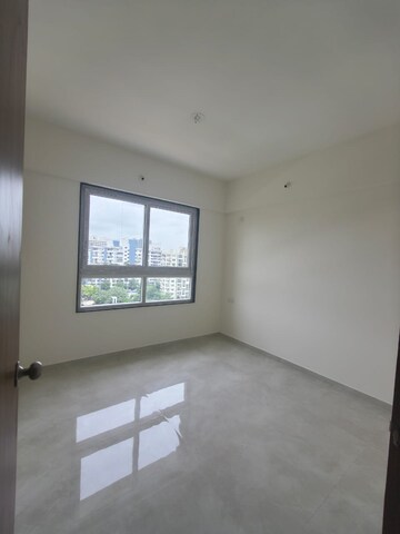Room in 3 BHK Apartment at RR Lunkad 66 Avenue, Pimple Nilakh – for Rent
