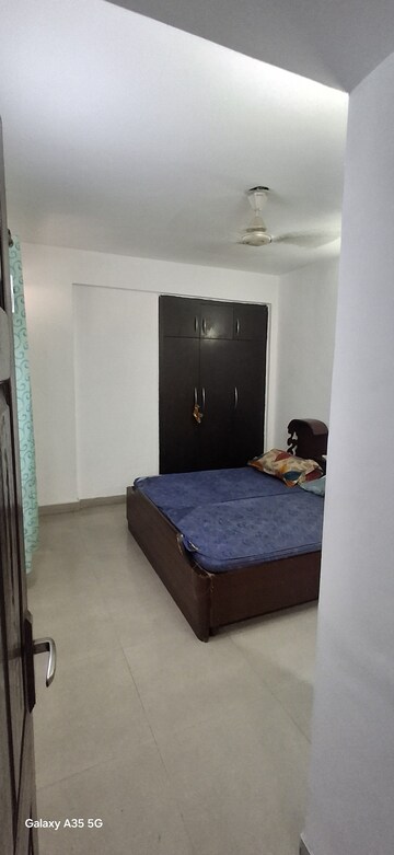 Furnished Amenities in 3 BHK Apartment at Supertech Cape Town, Sector 74 – for Rent