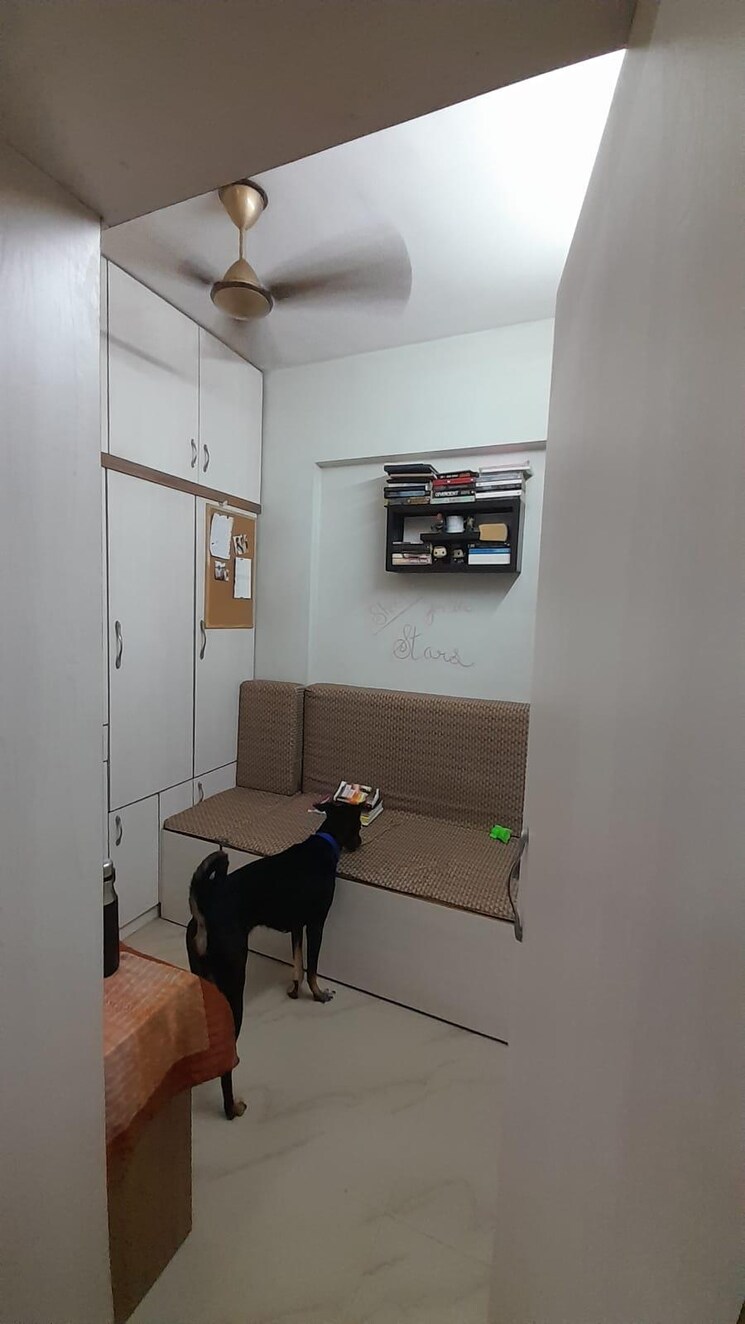 Team Area, lumbini-chs 1 Bedroom 300 Sq.Ft. Apartment In Khar West Mumbai 9041725