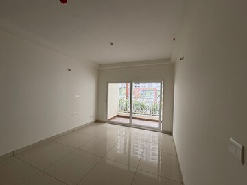 Room in 2 BHK Apartment at Avalon Park At The Prestige City, Sarjapur Road – for Sale