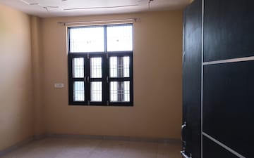 2 BHK Builder Floor For Rent in Lal Kuan