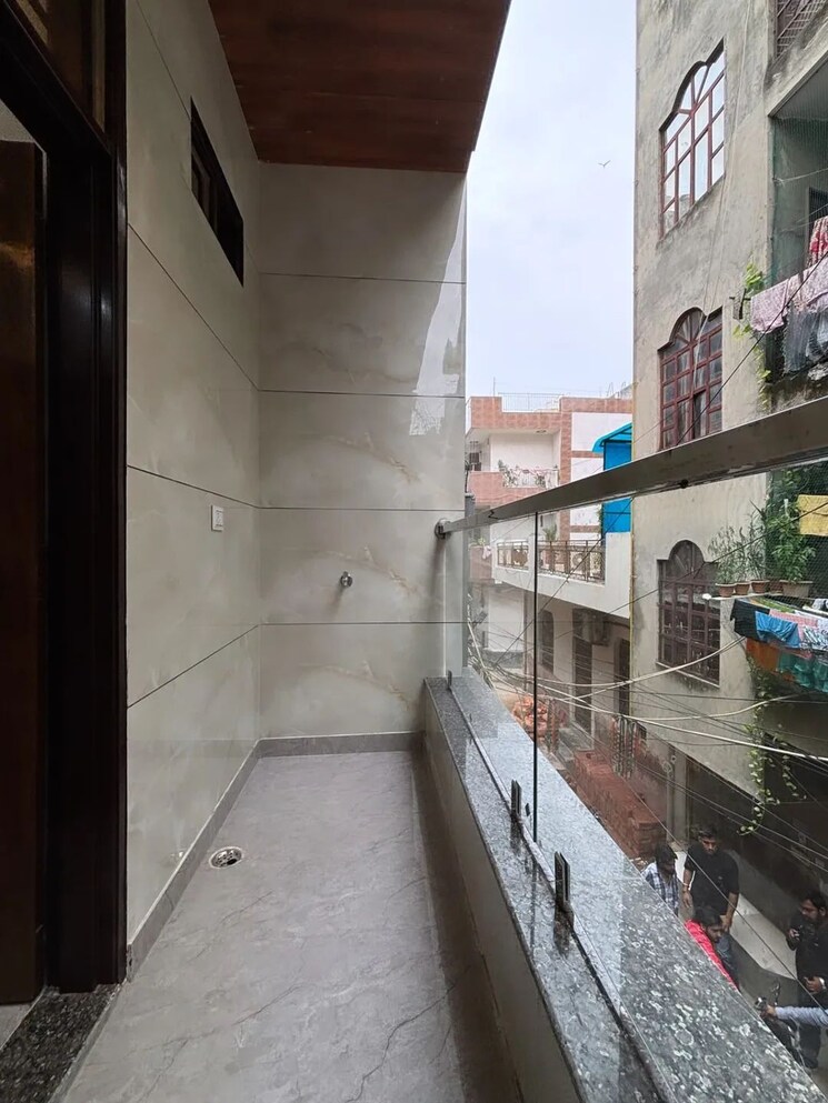 Balcony, sa-homes-i 4 Bedroom 461 Sq.Ft. Independent House In Uttam Nagar Delhi 9041792