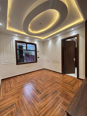 Room in 5 BHK Independent House at SA HOMES I, Uttam Nagar – for Sale