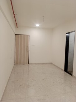 2 BHK Apartment For Sale in Kandivali East