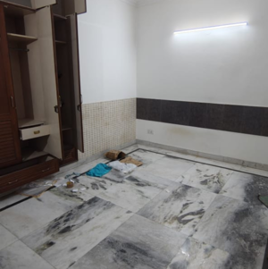 Room in 3 BHK Builder Floor at Boutique Residential Apartments C-220, Malviya Nagar – for Sale