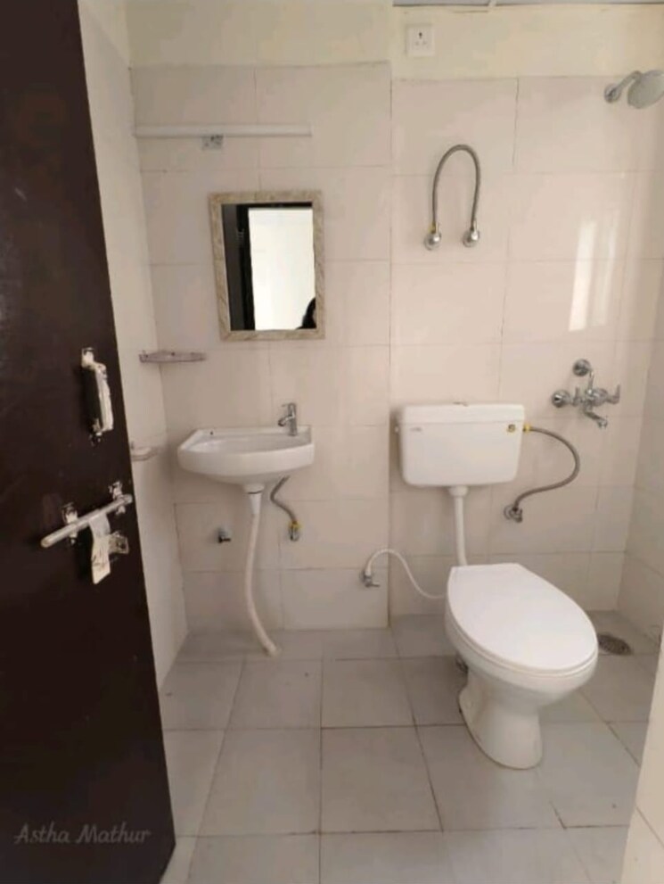 Bathroom, amolik-sankalp 3 Bedroom 750 Sq.Ft. Apartment In Sector 85 Faridabad 9041828