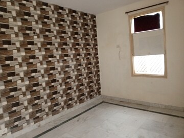 Bathroom in 3 BHK Apartment at Shri Banke Vihari, Sector 56 – for Rent