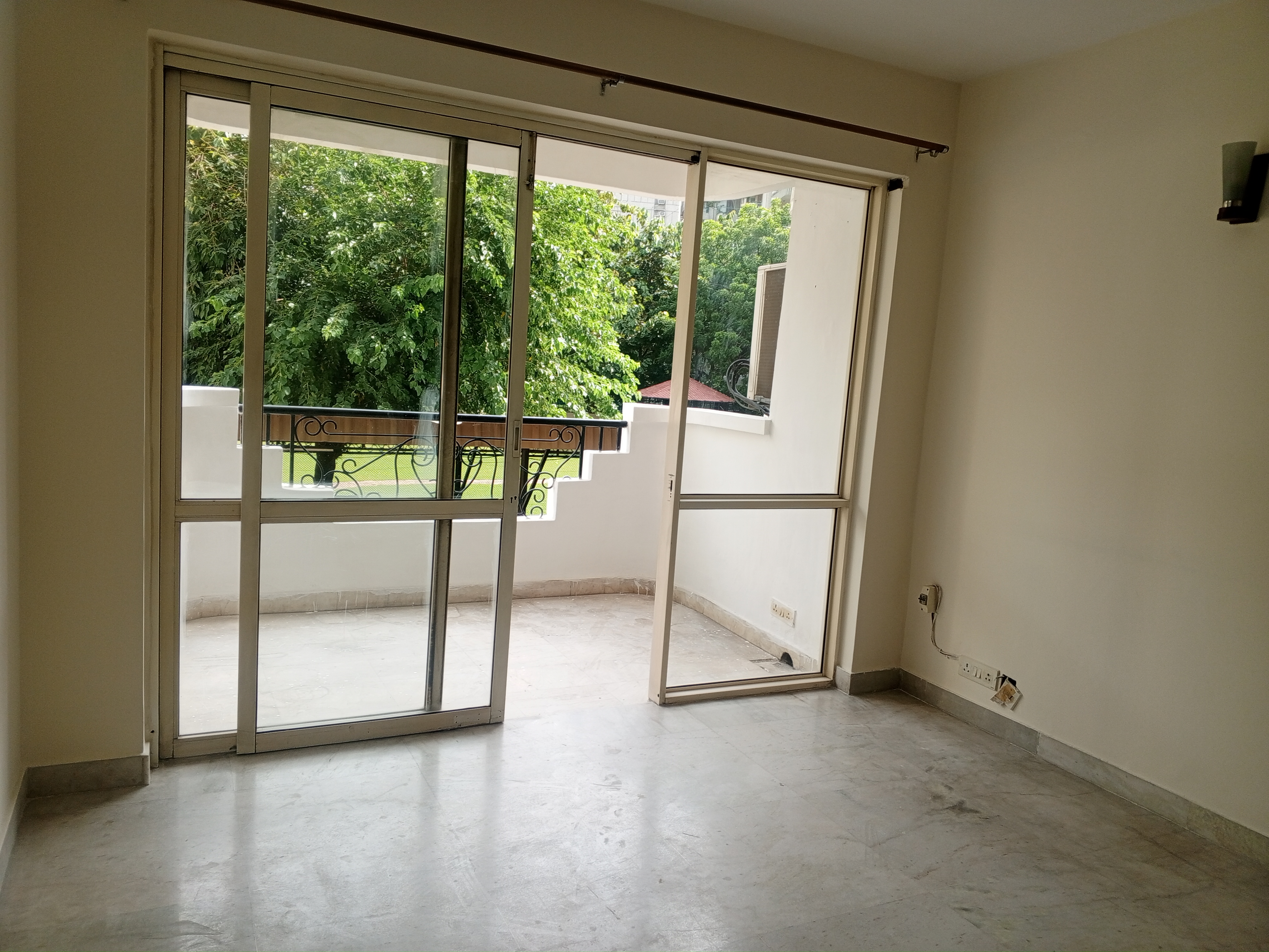 4 BHK + Servant Room,Study Room,Extra Room Apartment For Rent in Omaxe The Olive Heights