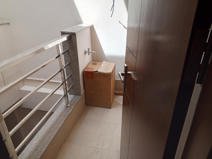 Balcony, omaxe-the-olive-heights 4 Bedroom 2500 Sq.Ft. Apartment In Sector 56 Gurgaon 9041879