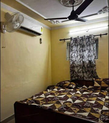 Bedroom in 1 BHK Builder Floor at Sector 40 – for Rent