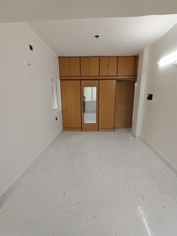 Room in 2 BHK Apartment at Bhoop Apartment, Yerawada – for Rent