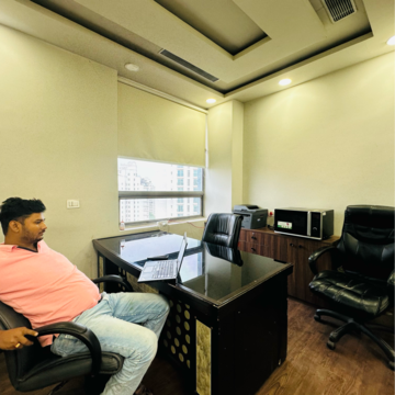 Team Area in  Office Space at Vipul Business Park, Sector 48 – for Rent