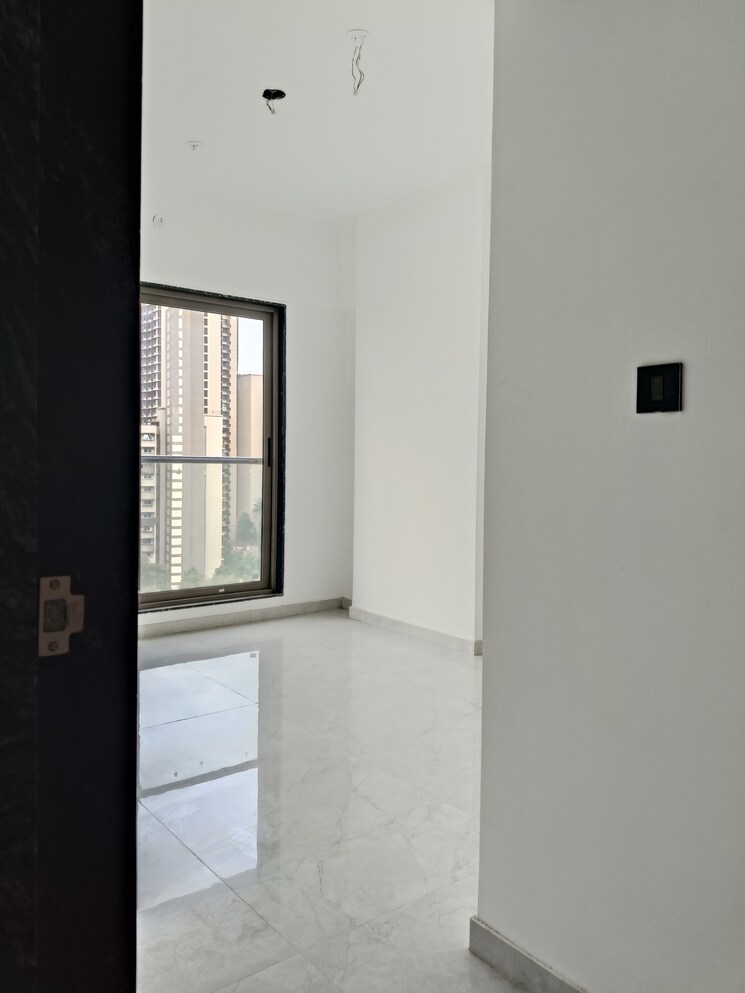 Room, nvn-odc-1 2 Bedroom 650 Sq.Ft. Apartment In Goregaon West Mumbai 9041899