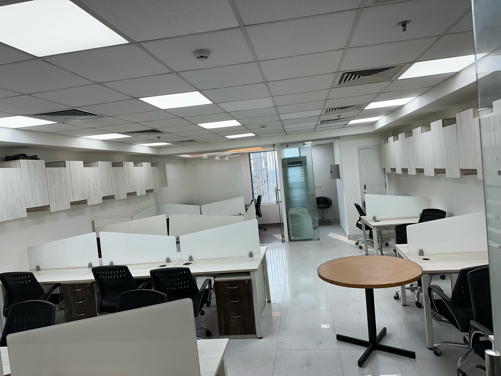 Office Space For Rent in JMD Megapolis