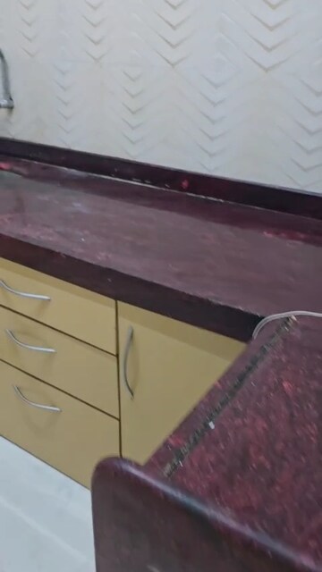 Furnished Amenities in 2 BHK Apartment at Andheri West – for Rent