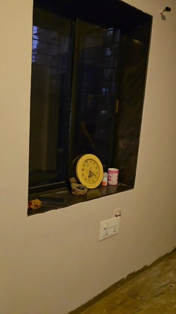 Furnished Amenities in 2 BHK Apartment at Andheri West – for Rent
