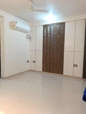 2 BHK Apartment For Rent in Pioneer Park Phase 1, Sector 61