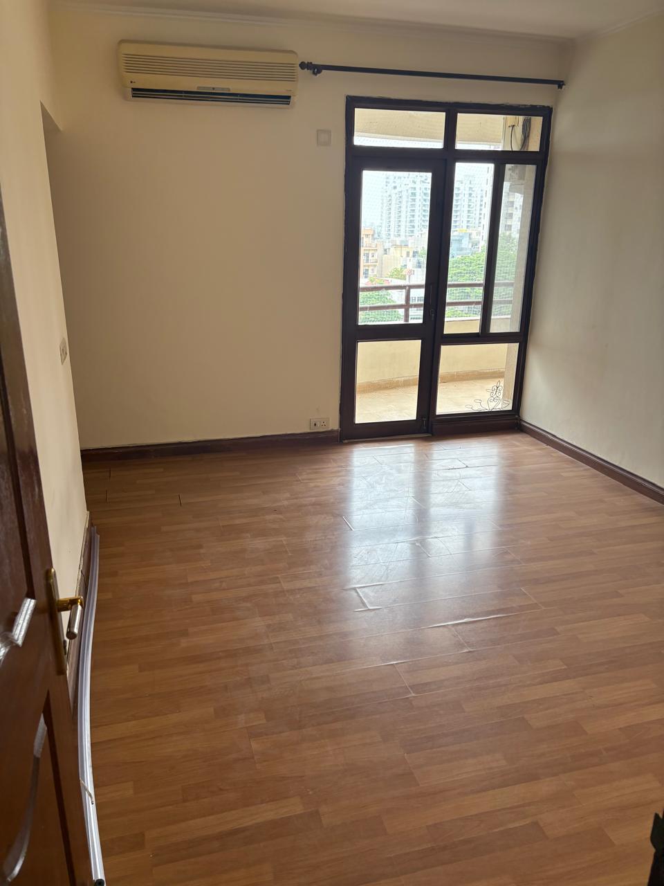 3 BHK + Servant Room 2200 Sq.Ft. Apartment in Vipul Belmonte