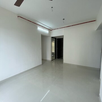 Room in 1 BHK Apartment at Malad East – for Rent