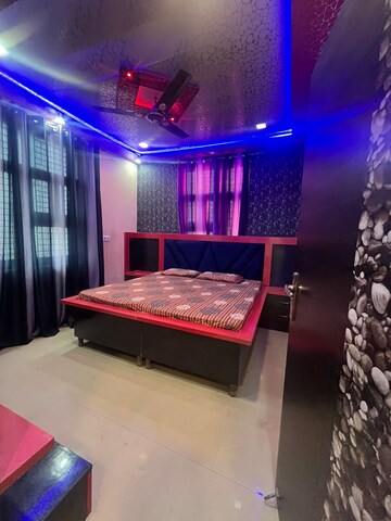 Bedroom in 3 BHK Builder Floor at Dwarka Mor – for Rent