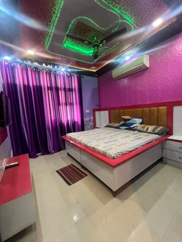 Bedroom in 3 BHK Builder Floor at Dwarka Mor – for Rent
