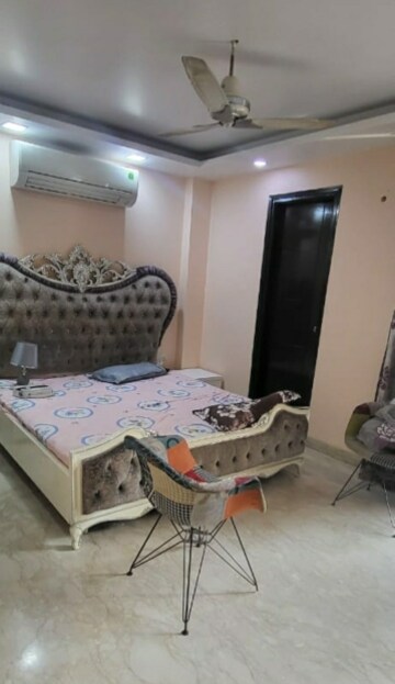 Living Room in 3 BHK Builder Floor at East Patel Nagar – for Rent