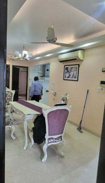 Living Room in 3 BHK Builder Floor at East Patel Nagar – for Rent