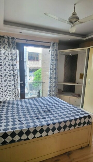 Bedroom in 3 BHK Builder Floor at East Patel Nagar – for Rent