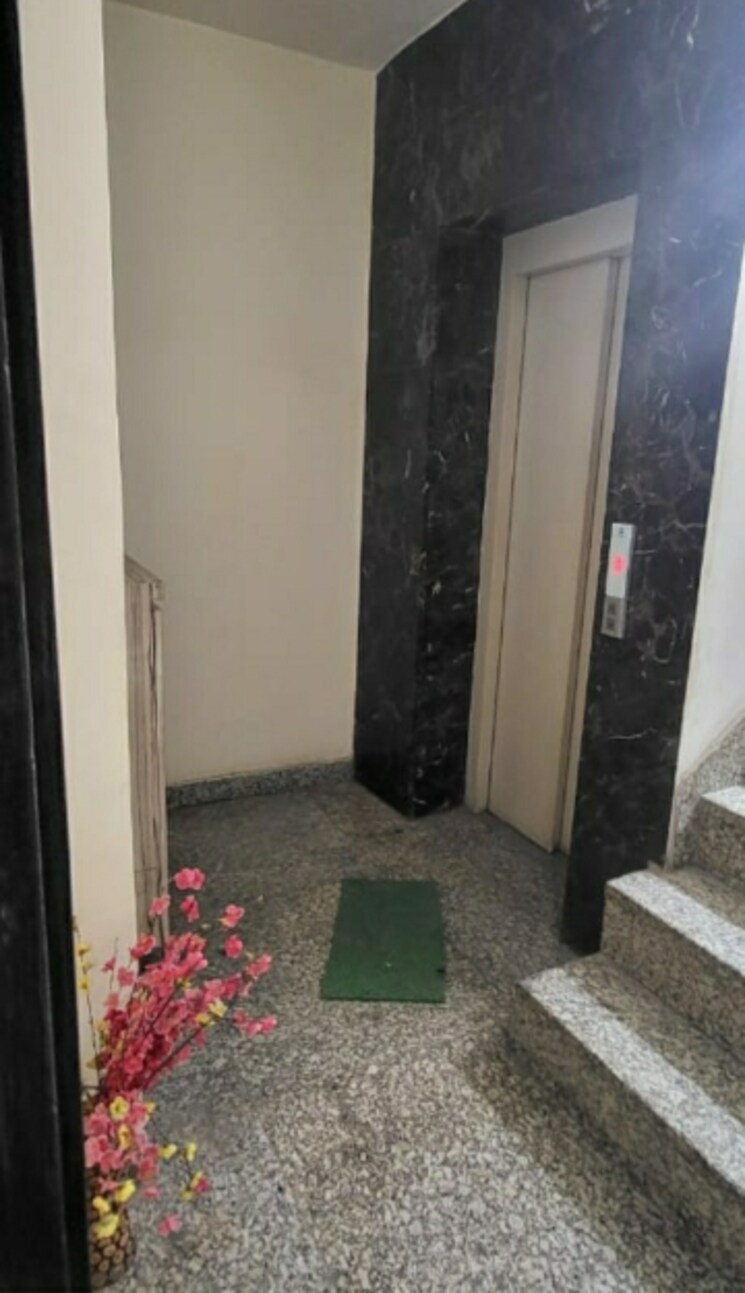 undefined, east patel nagar 3 Bedroom 1680 Sq.Ft. Builder Floor In East Patel Nagar Delhi 9042114