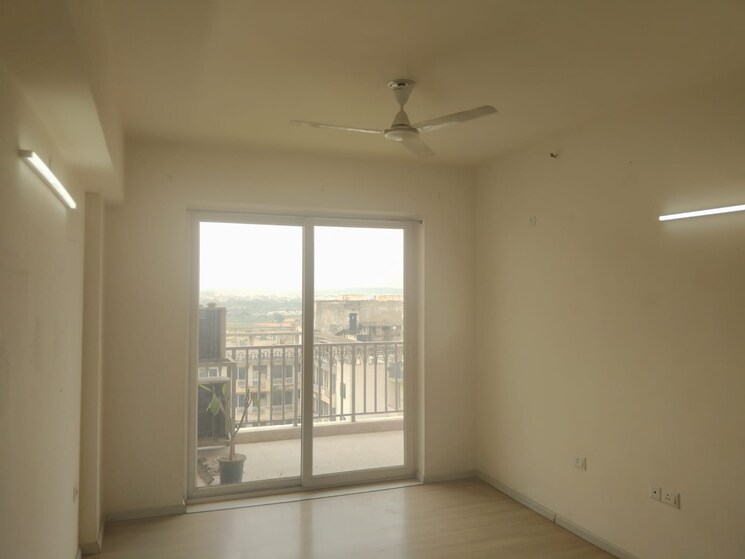 Room, dlf-the-skycourt 3 Bedroom 1931 Sq.Ft. Apartment In Sector 86 Gurgaon 9042105